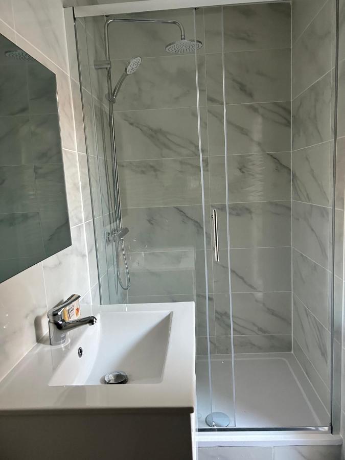 Studio 21M2 Equipe Et Meuble Centre Ville Massy 马西 外观 照片