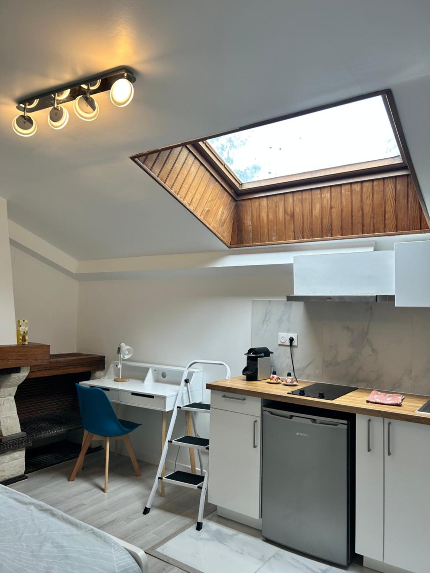 Studio 21M2 Equipe Et Meuble Centre Ville Massy 马西 外观 照片